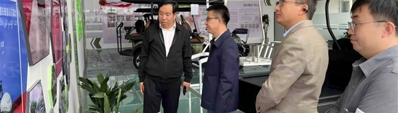 綠友集團新能源車輛有限公司與北京林業(yè)大學(xué)工學(xué)院&簽署合作共建協(xié)議